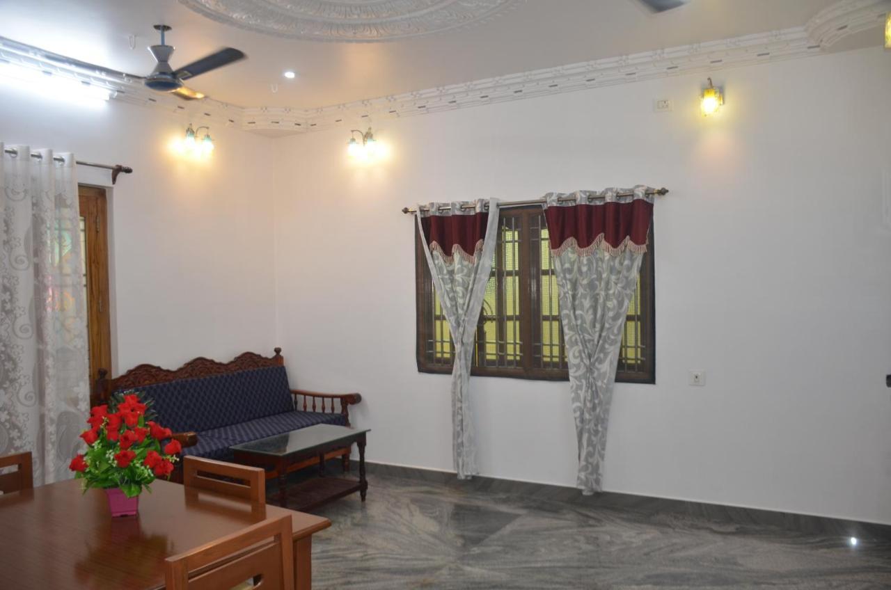 Vasantham Villas Pondicherry Bagian luar foto