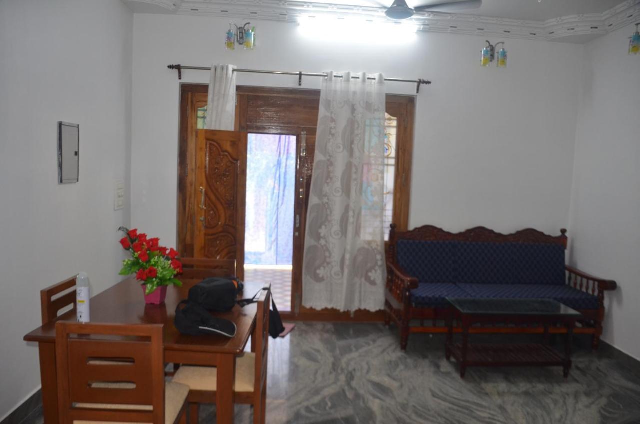 Vasantham Villas Pondicherry Bagian luar foto